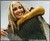anastacia-off15.jpg (61756 bytes)